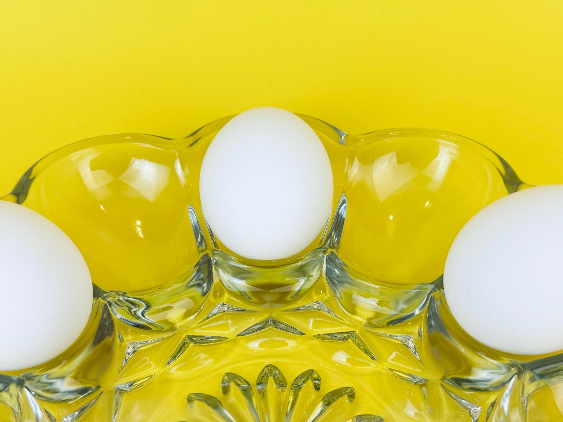 Product image for 'vintage anchor hocking clear glass devilled egg plate holds dozen 12 eggs' (view 342772)