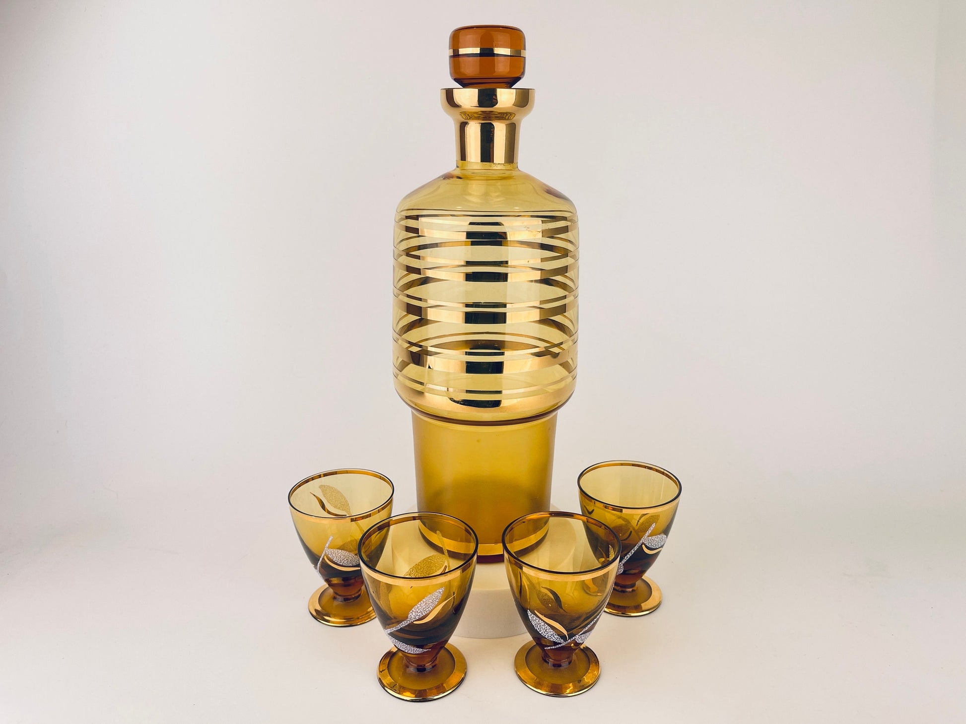 Product image for 'vintage amber gold striped glass barware set decanter shot glasses bohemia crystal made in czechoslovakia barware gift' (view c17053)