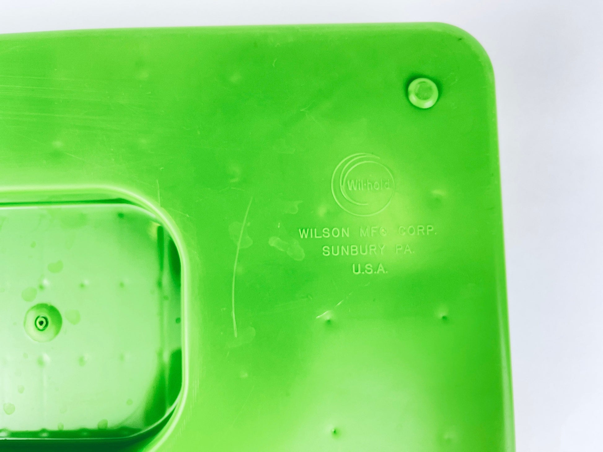 Product image for 'vintage wilson wil hold sewing box medium avocado green swirl pattern with plastic organizers handle' (view 021f7f)