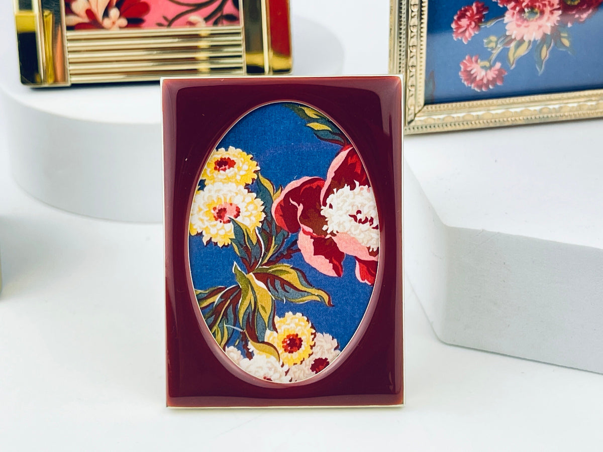 Product image for 'vintage gold metal picture frames small mini size attractive aged metal patina sold individually' (view e492fa)