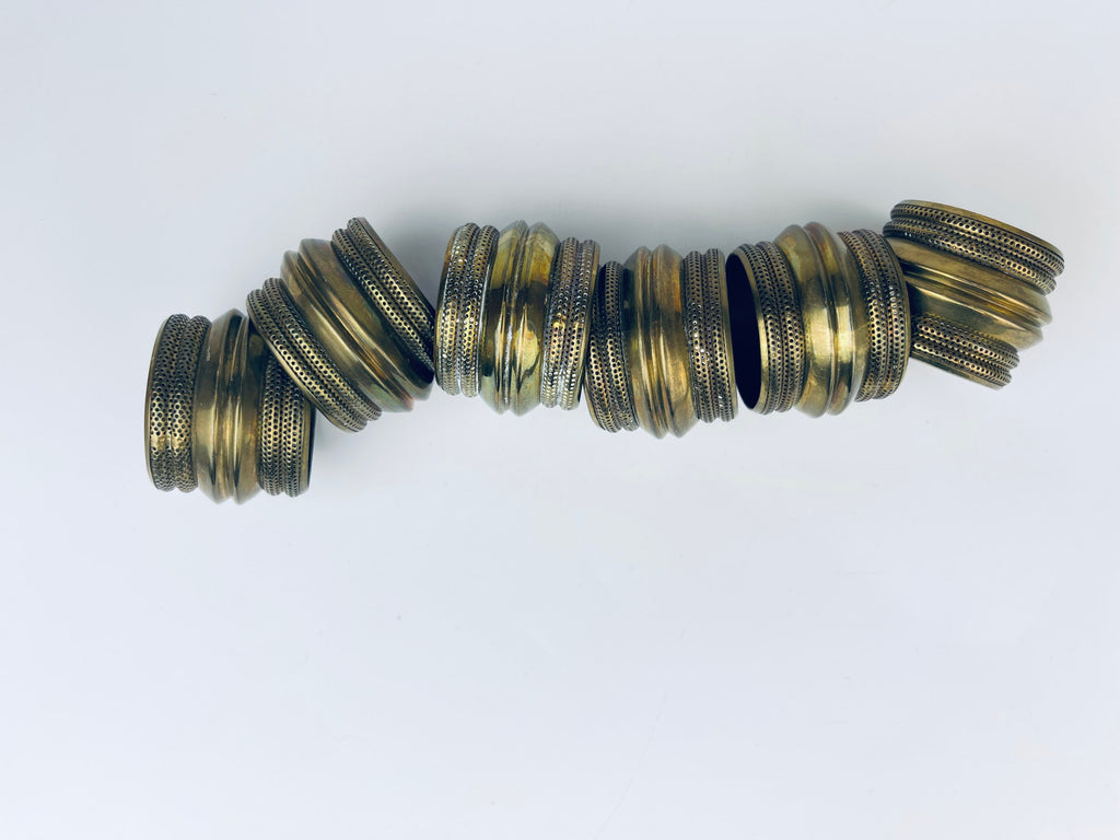 Product image for 'vintage brass ribbed napkin ring holders set of six 6 attractive aged patina' (view 5e2edf)