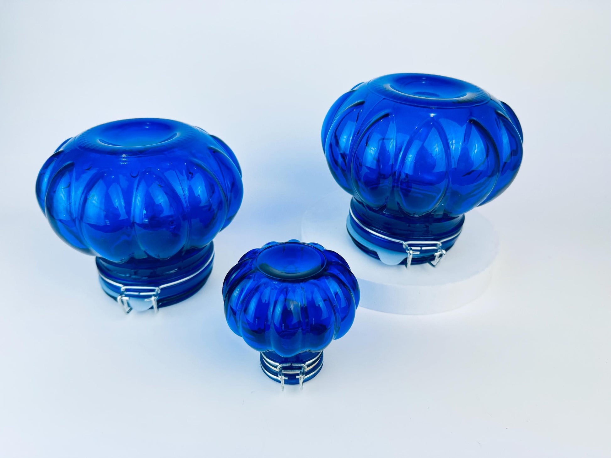 Product image for 'vintage round cobalt blue bubble glass clasp container jars sold separately' (view 565a2e)