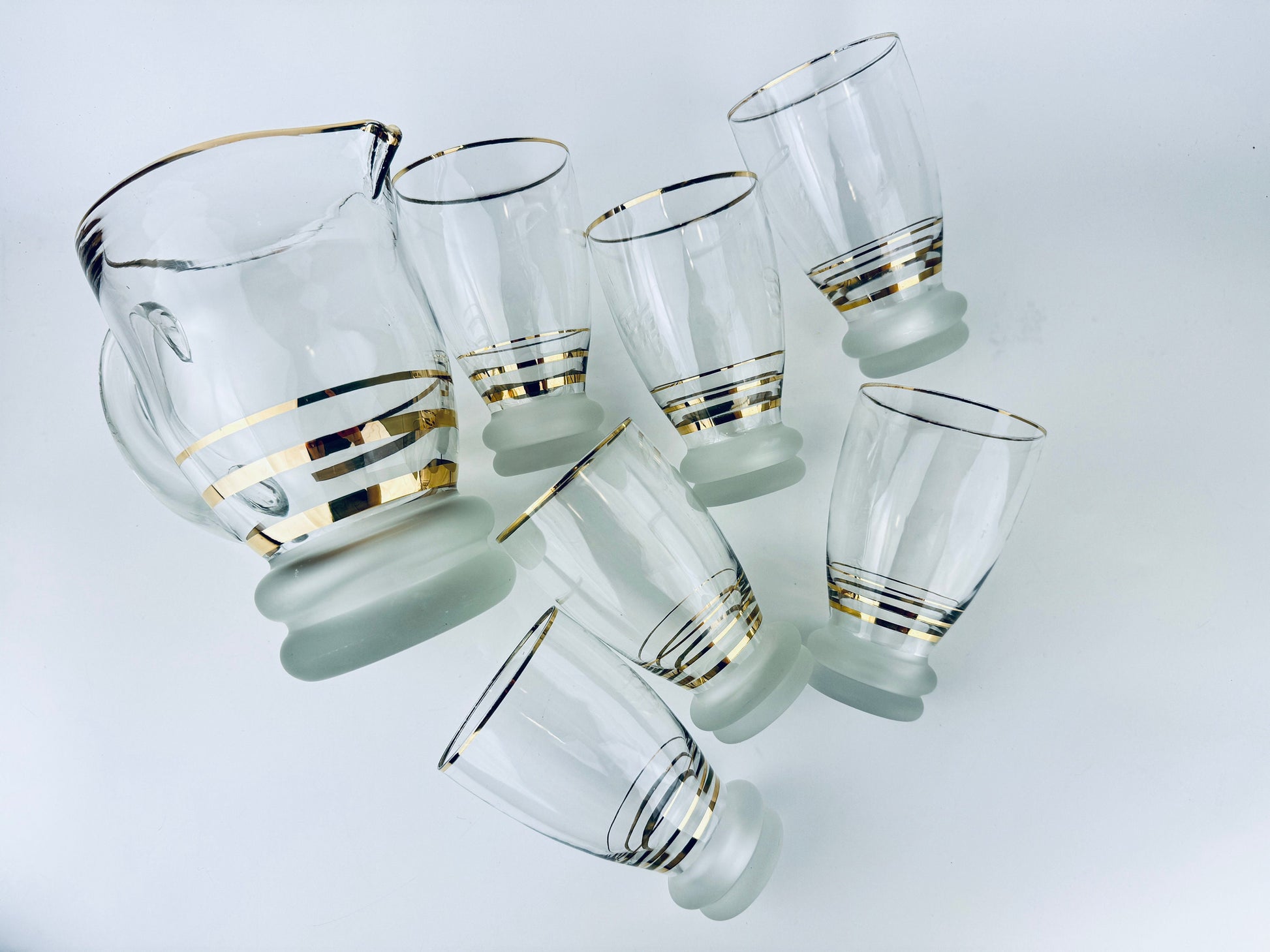 Product image for 'vintage gold striped frosted glass decanter glassware barware set six 6 glasses' (view 37f08a)