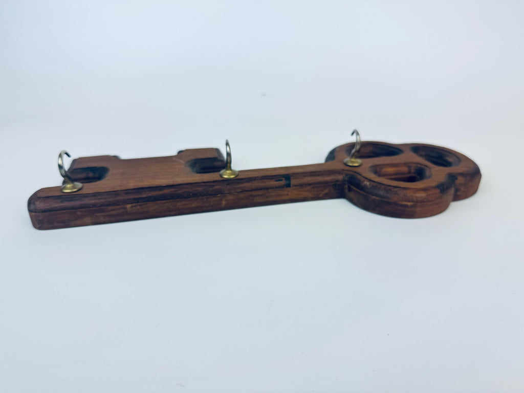 Product image for 'vintage wooden old skeleton key holder wall mounted three metal hooks' (view 3ae868)