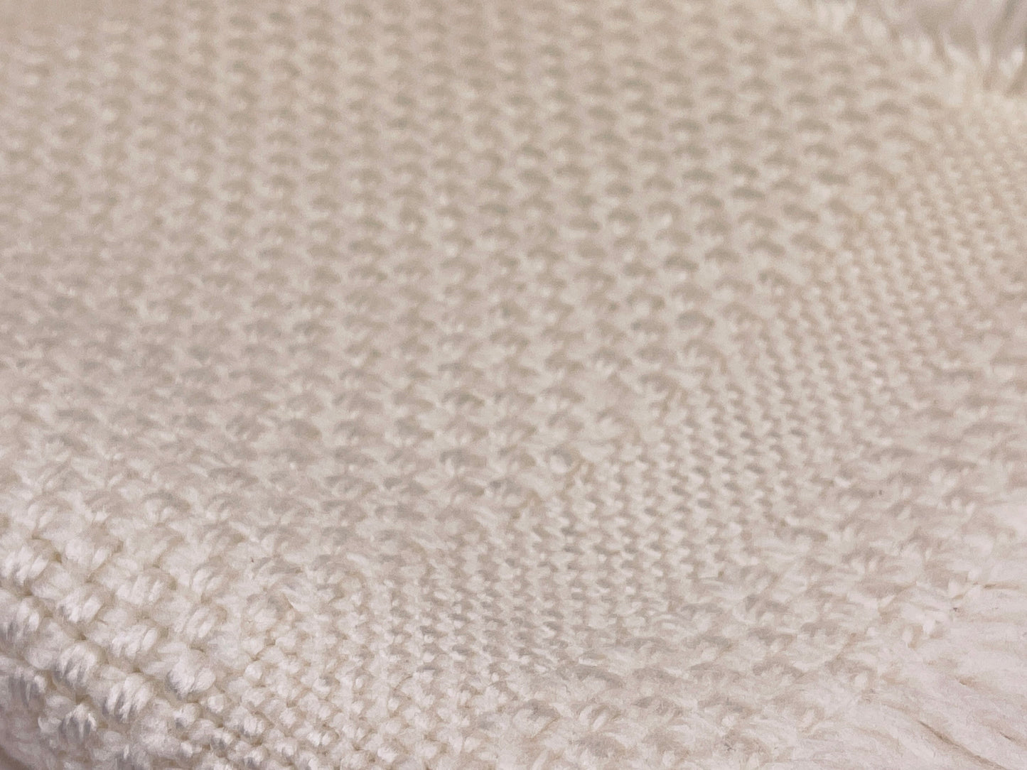 Product image for 'vintage white fringe style place mats set of two 2' (view 314fdd)