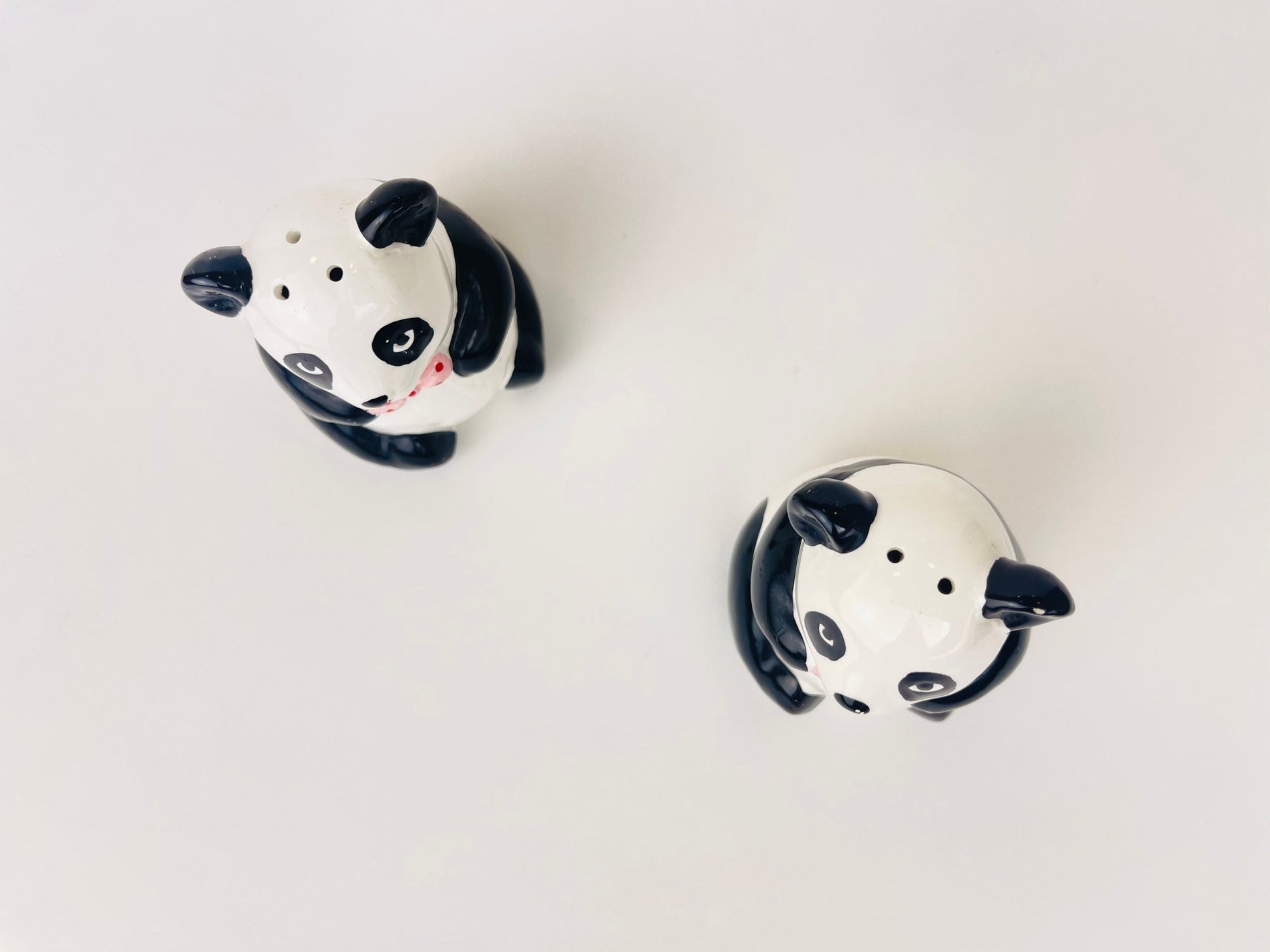 Product image for 'vintage fancy panda salt pepper shakers made in taiwan 1980s ceramic duo' (view 16943e)