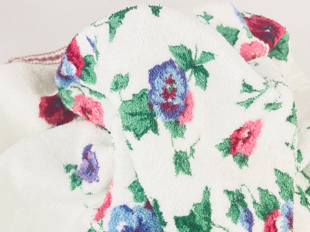 Product image for 'vintage floral print hand towel made by waverly in usa 100 cotton' (view 4f7fd8)
