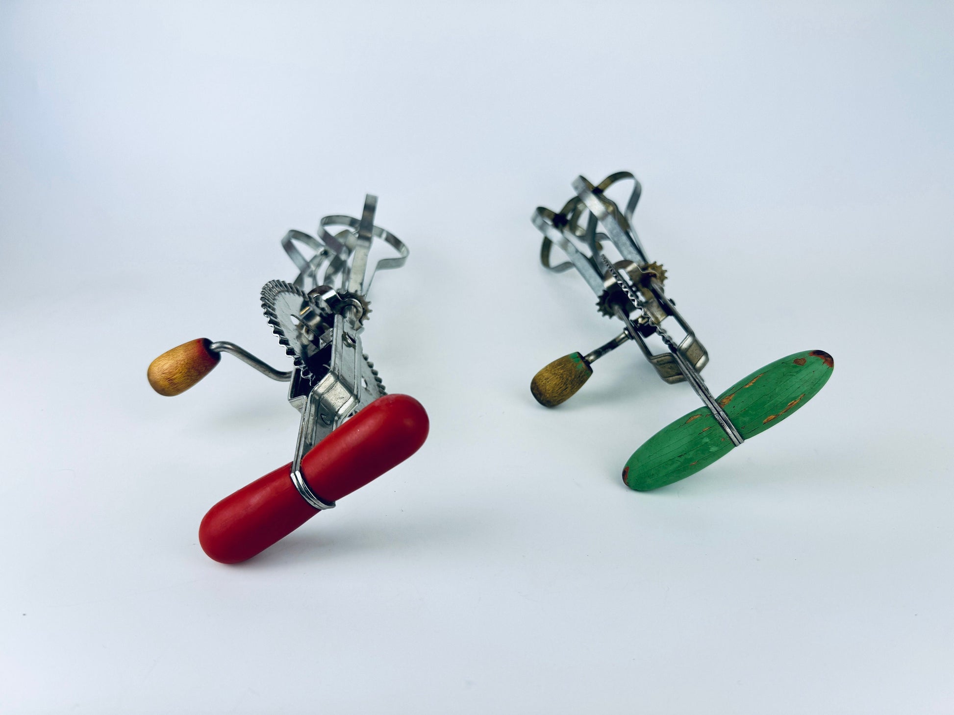 Product image for 'vintage a j metal red green wood manual double whisk high speed super center drive beater made in usa sold separately' (view 1211c7)