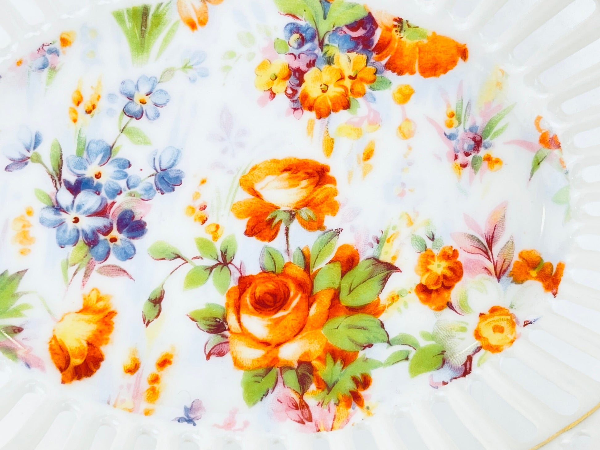 Product image for 'vintage reticulated ceramic dish flower motif pattern with gold rimmed top made in germany' (view 291e78)
