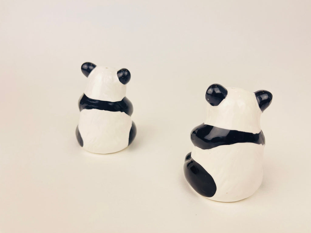 Product image for 'vintage fancy panda salt pepper shakers made in taiwan 1980s ceramic duo' (view 08b553)