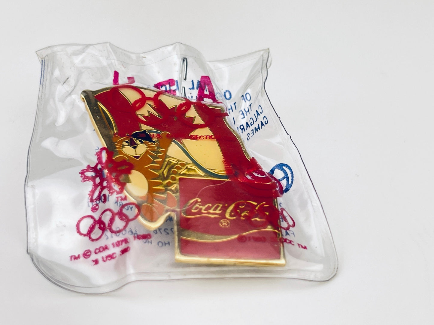 Product image for 'vintage calgary 1988 olympics coca cola pin usa issued made in taiwan new old stock nos pins sold separately' (view c467fd)