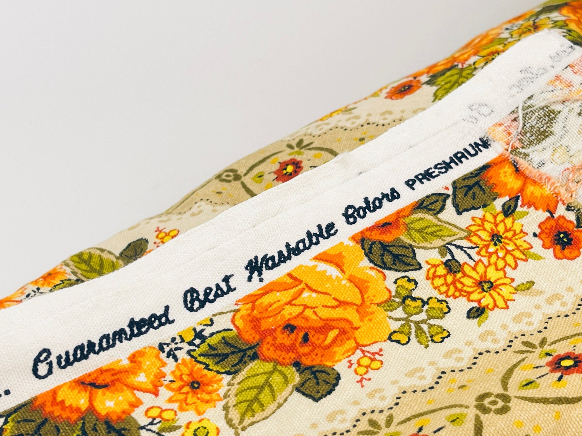 Product image for 'vintage preshrunk floral cotton fabric 43 x 70 house home draperies inc' (view 38522e)