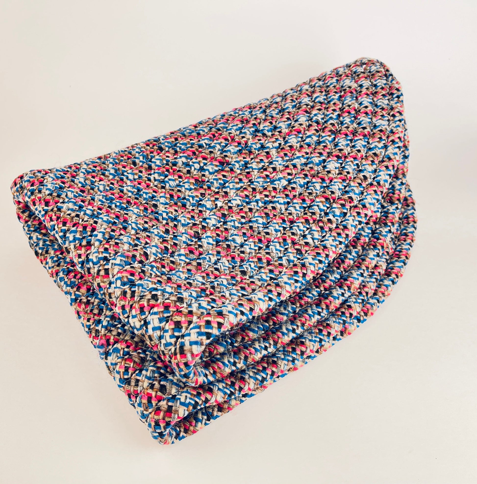 Product image for 'vintage woven acrylic oval rug handcrafted braided entryway mat' (view 054f81)