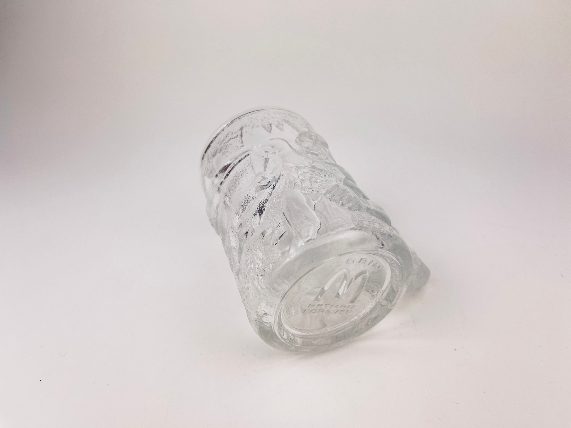 Product image for 'vintage mcdonalds batman forever robin ice glass mugs made in france 1995' (view 730b09)