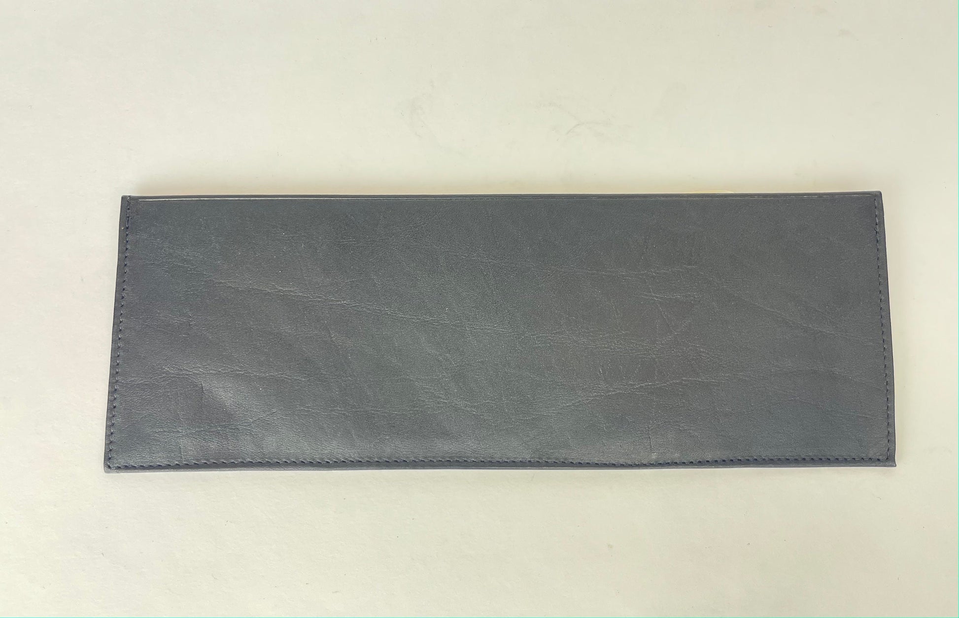 Product image for 'vintage black genuine leather wallet key holder buxton westbury bi fold made in canada new old stock' (view 73c6ce)