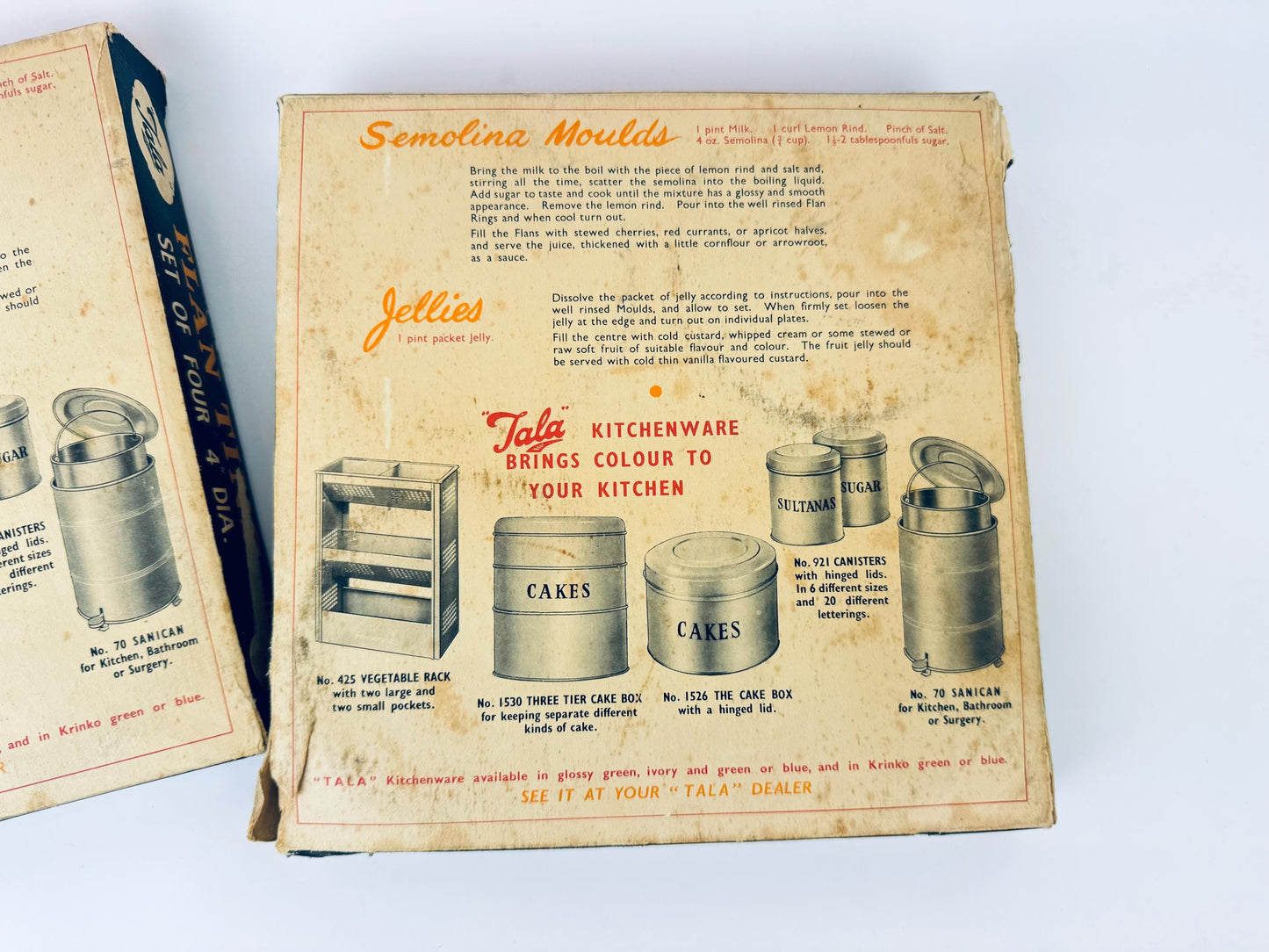 Product image for 'vintage 1950s tala flan tins set of four made in england' (view 7e2650)