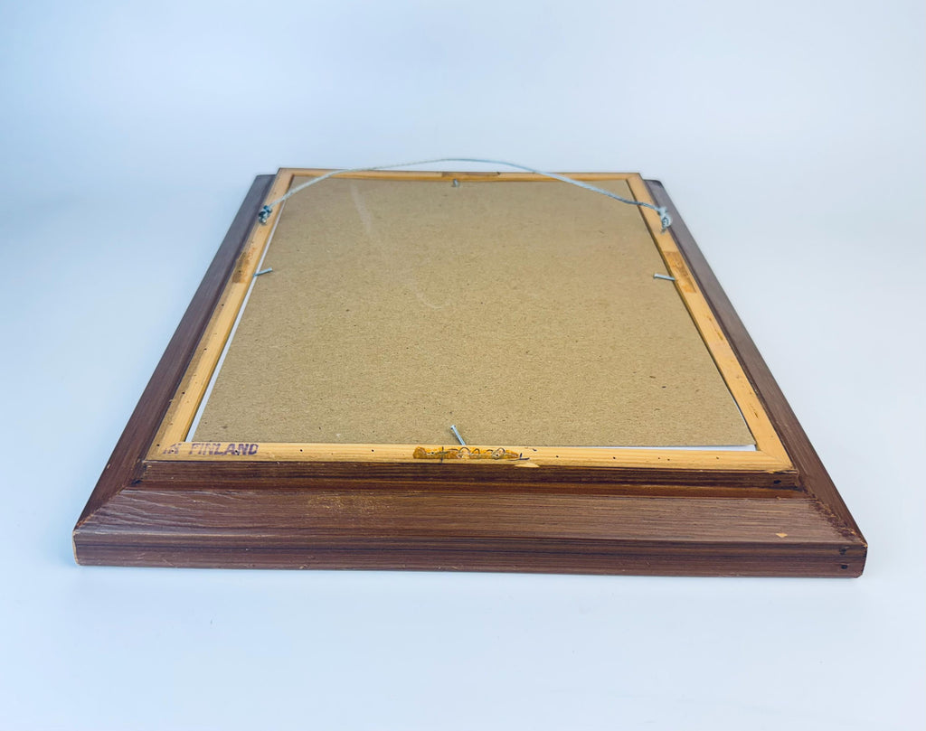 Product image for 'vintage solid wood gold trim picture frame 5 x 7 oval mat made in finland' (view 1e4192)