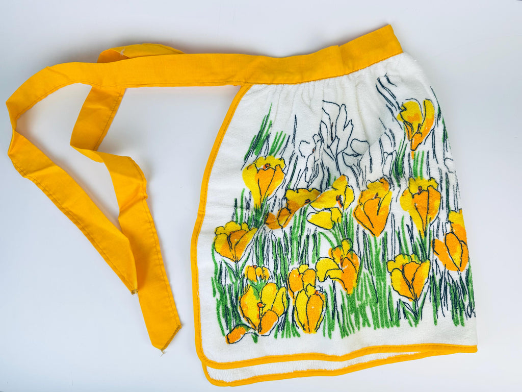 Product image for 'vintage vera yellow floral terry cloth towel waist apron 100 cotton new old stock nos' (view 6fb35a)