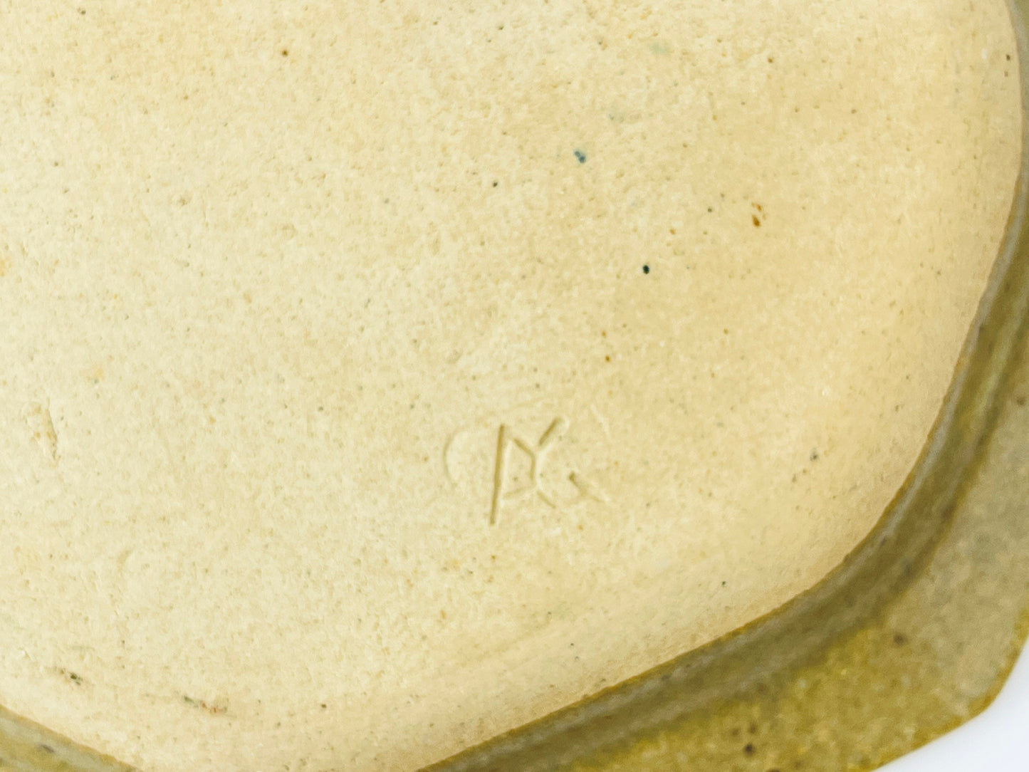 Product image for 'vintage brown speckle stoneware butter cheese dish alan grout ag pottery' (view 937c01)