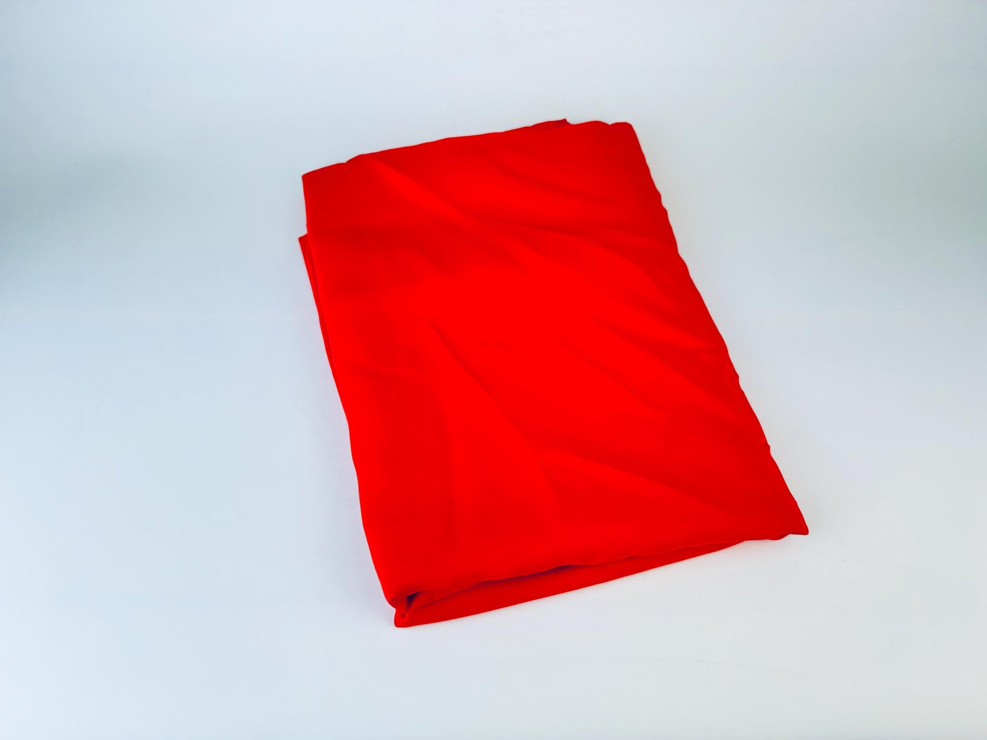 Product image for 'vintage bright scarlet red silky feel polyester fabric material 44 x 100' (view 66f1ba)