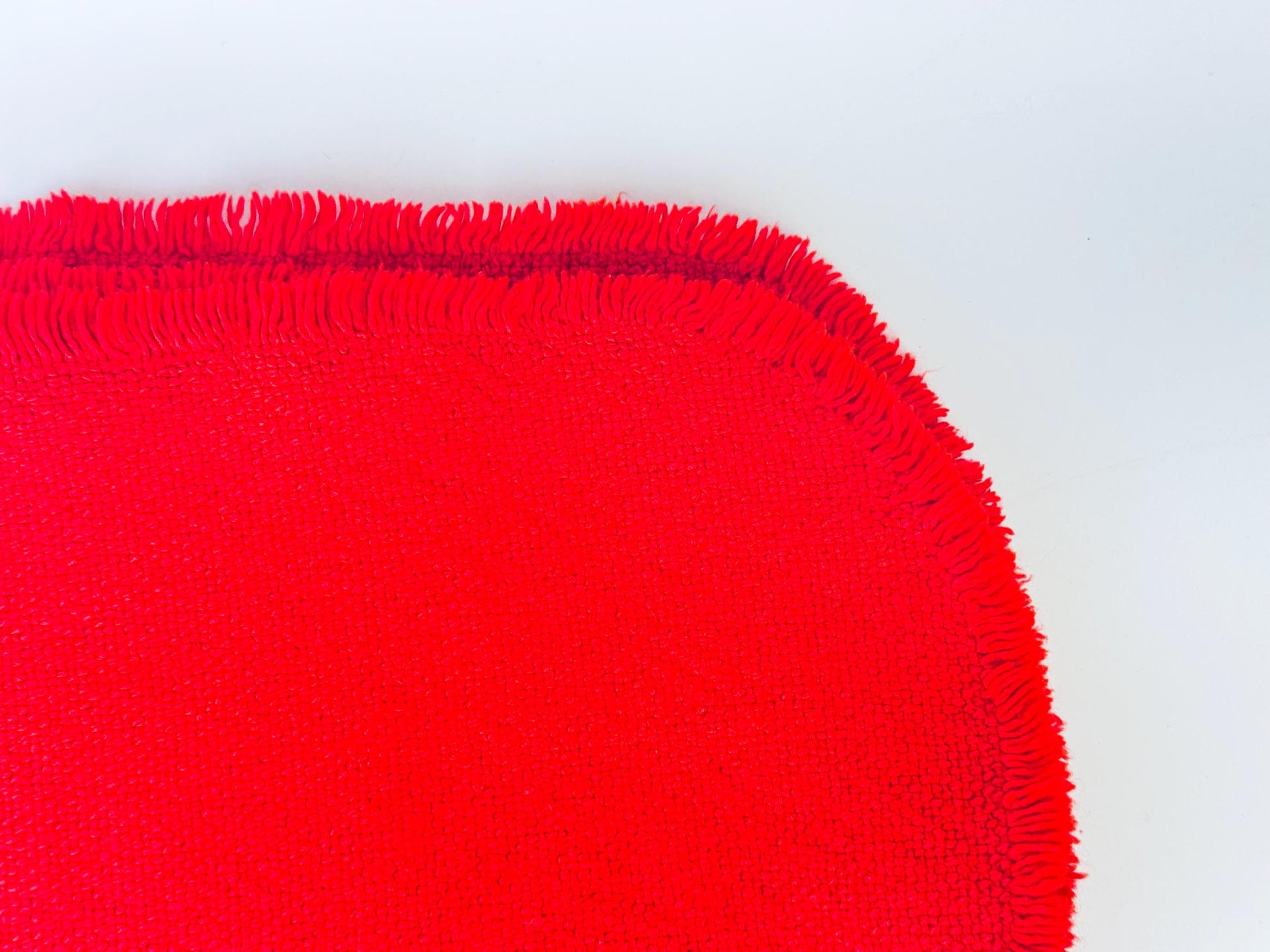 Product image for 'vintage red oval fringe place mats set of six 6' (view a9d53e)