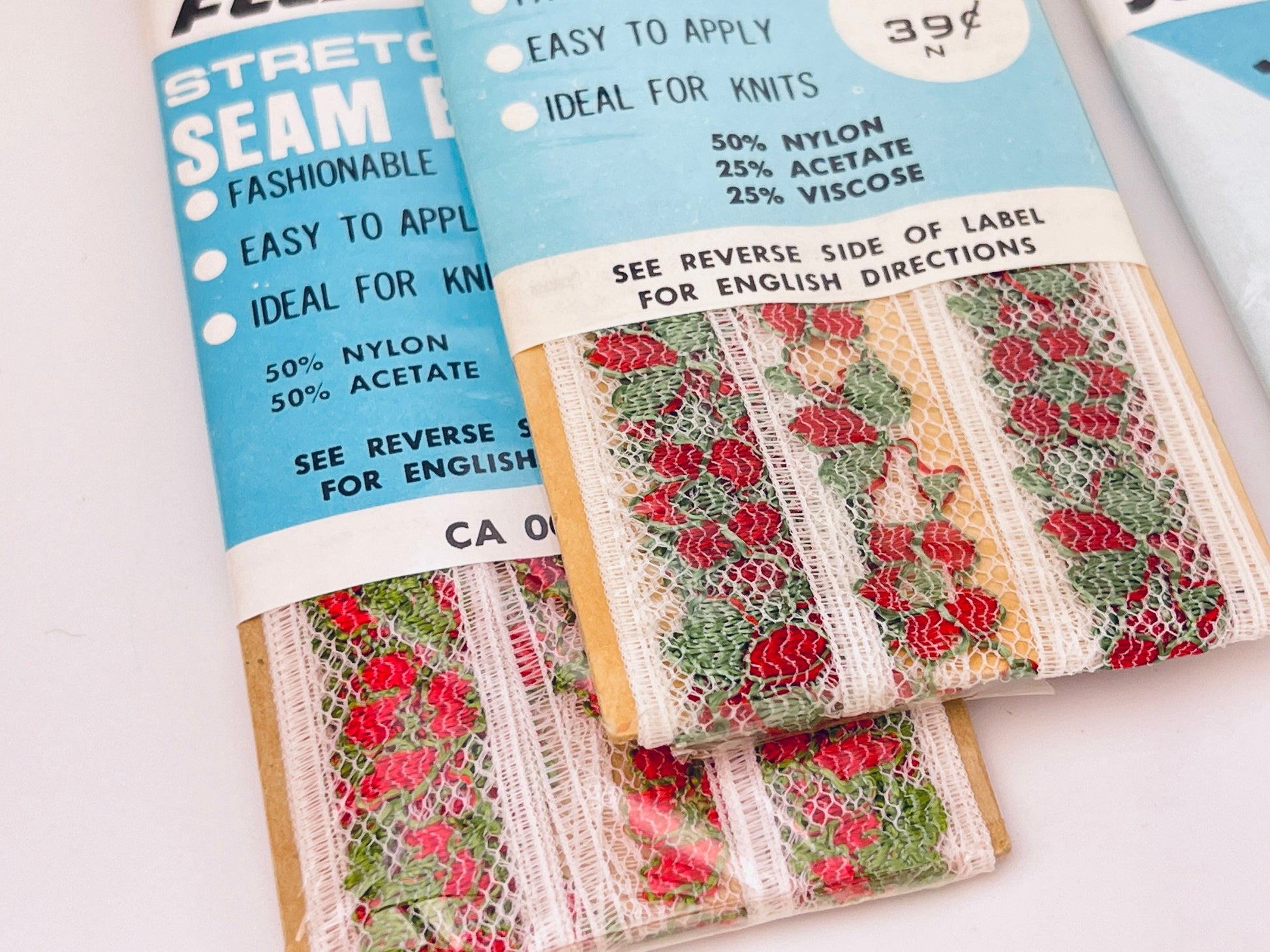 Product image for 'vintage stretchable seam binding floral lace trimtex 3 yards 2 75 meters' (view e1ddc6)