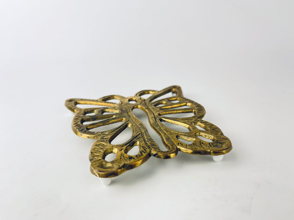 Product image for 'vintage brass butterfly trivet hot pot plate holder table saver attractive aged metal patina' (view 4c5c4e)