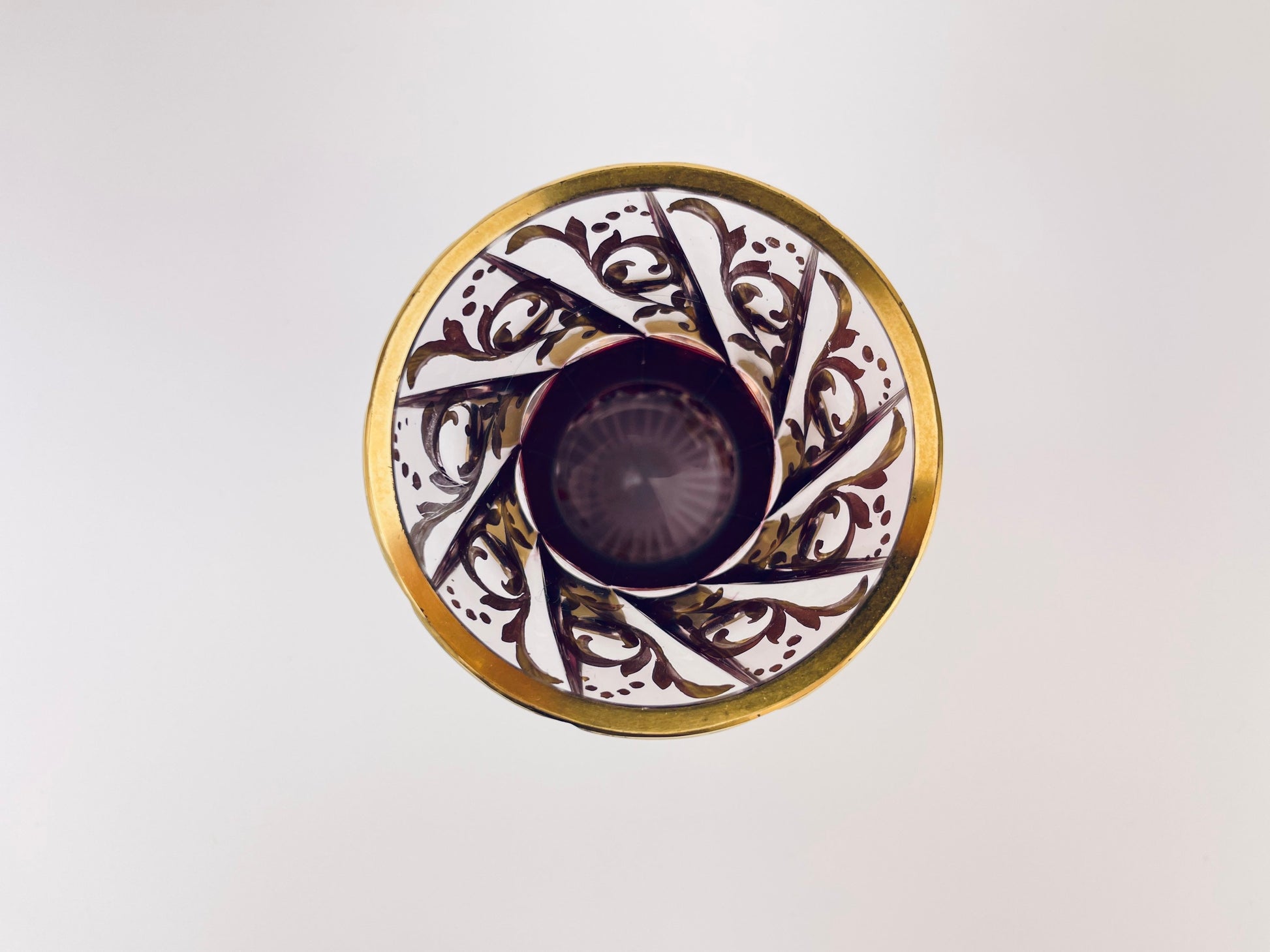 Product image for 'vintage ruby red gold glass bud vase hollywood regency vase' (view 412327)