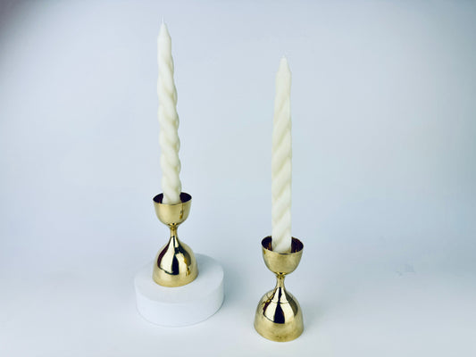 Product image for 'vintage hourglass shaped brass candlestick holders set of two 2' (view cd13f1)