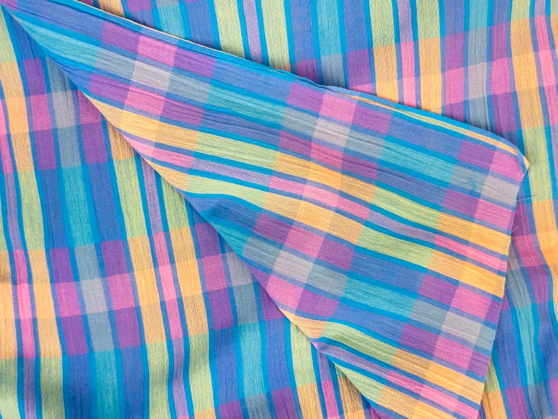 Product image for 'vintage bright pastel polyester fabric material 46 x 96' (view f4decd)