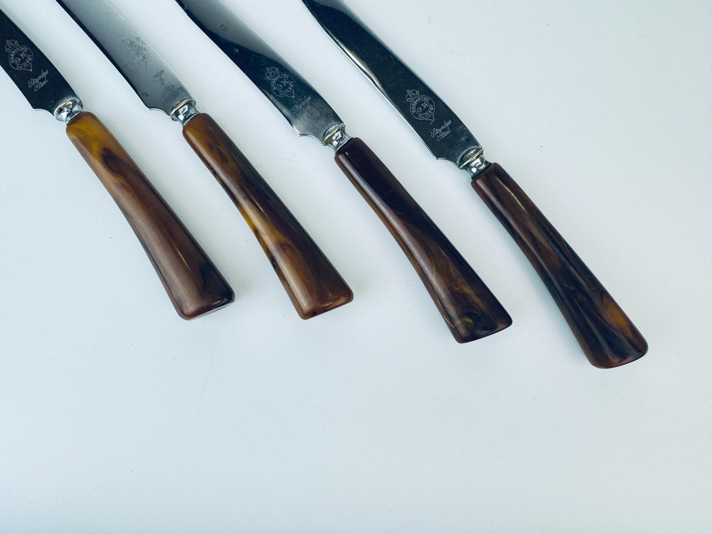 Product image for 'vintage gh glo hill serrated knife set stainless steel bakelite handle set set of four 4' (view 831582)