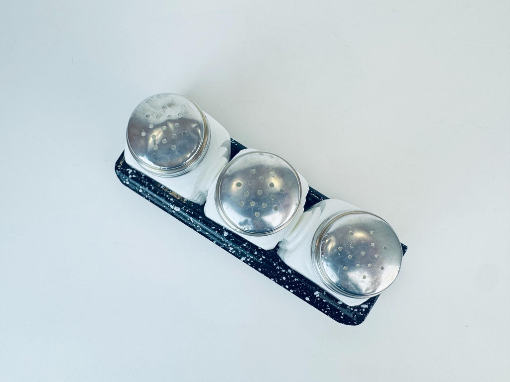 Product image for 'vintage mckee white kitchen range shaker set art deco style salt pepper flour' (view 75fa71)
