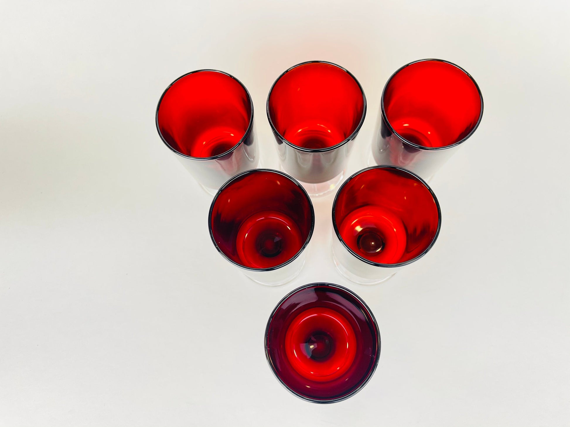 Product image for 'vintage cranberry red drinking glasses goblets set of six 6 made by luminarc in france' (view 39906d)