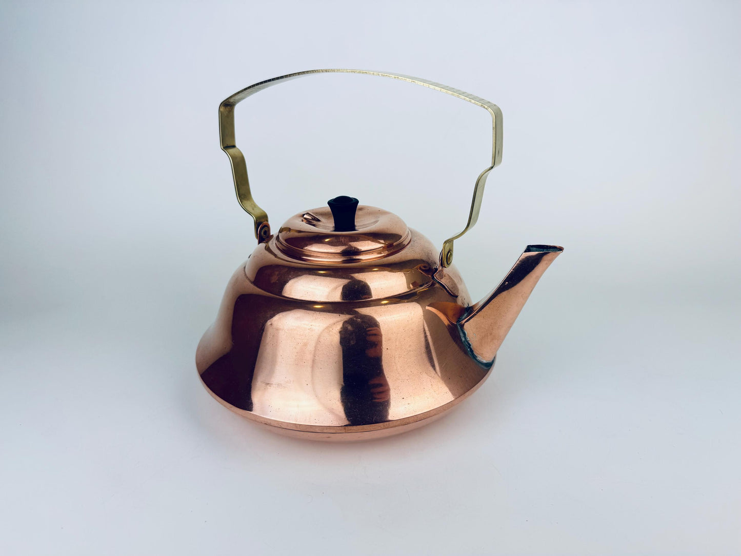 Product image for 'vintage dutch copper brass teapot kettle made in holland by kdm holland' (view a4c3ba)