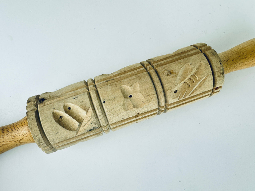 Product image for 'vintage springerle wood kitchen cookie press rolling pin 12 patterns made in germany' (view 584a44)