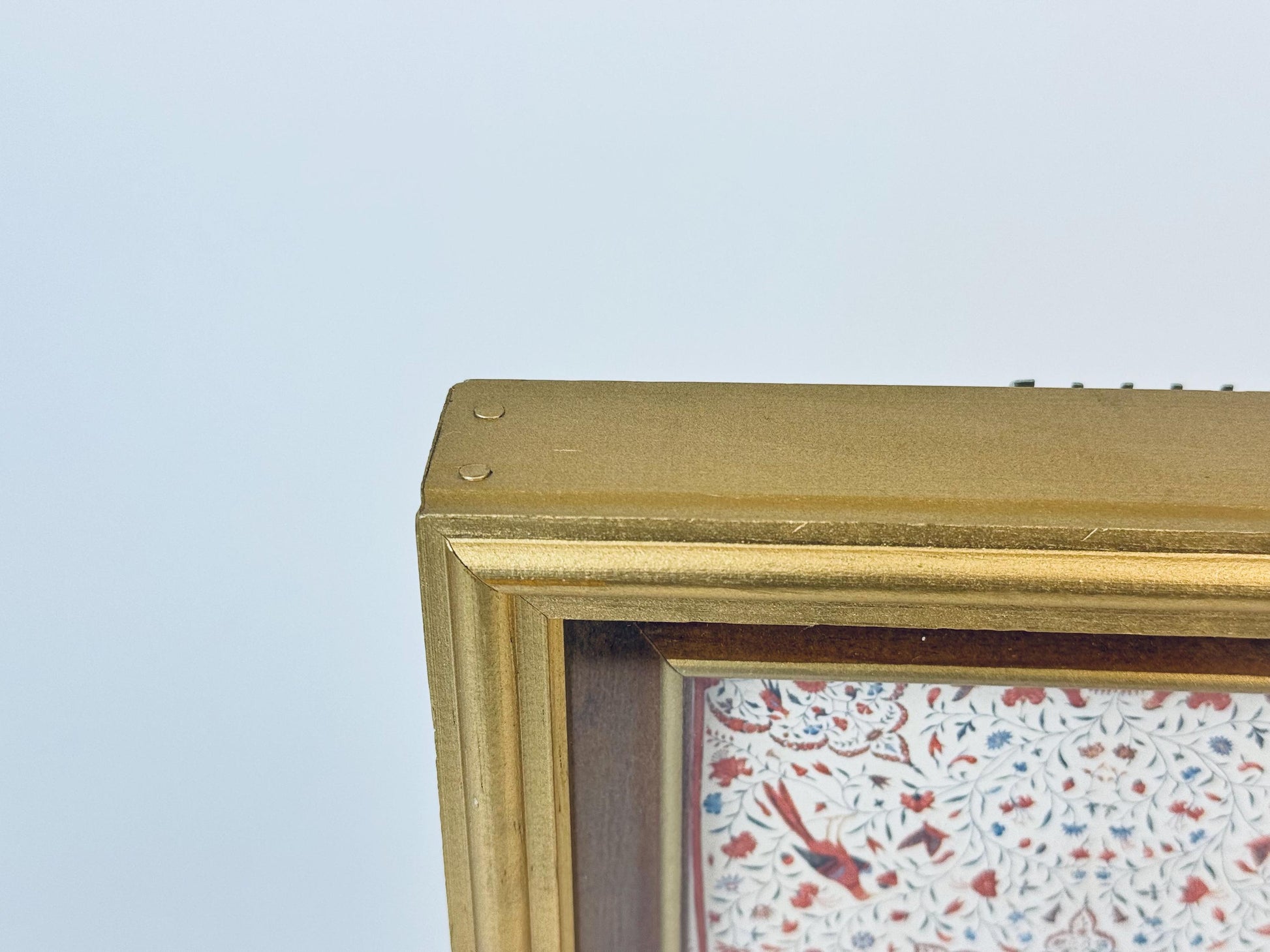 Product image for 'vintage solid wood gold painted 5 x 7 picture frame wall mounted' (view e388d5)