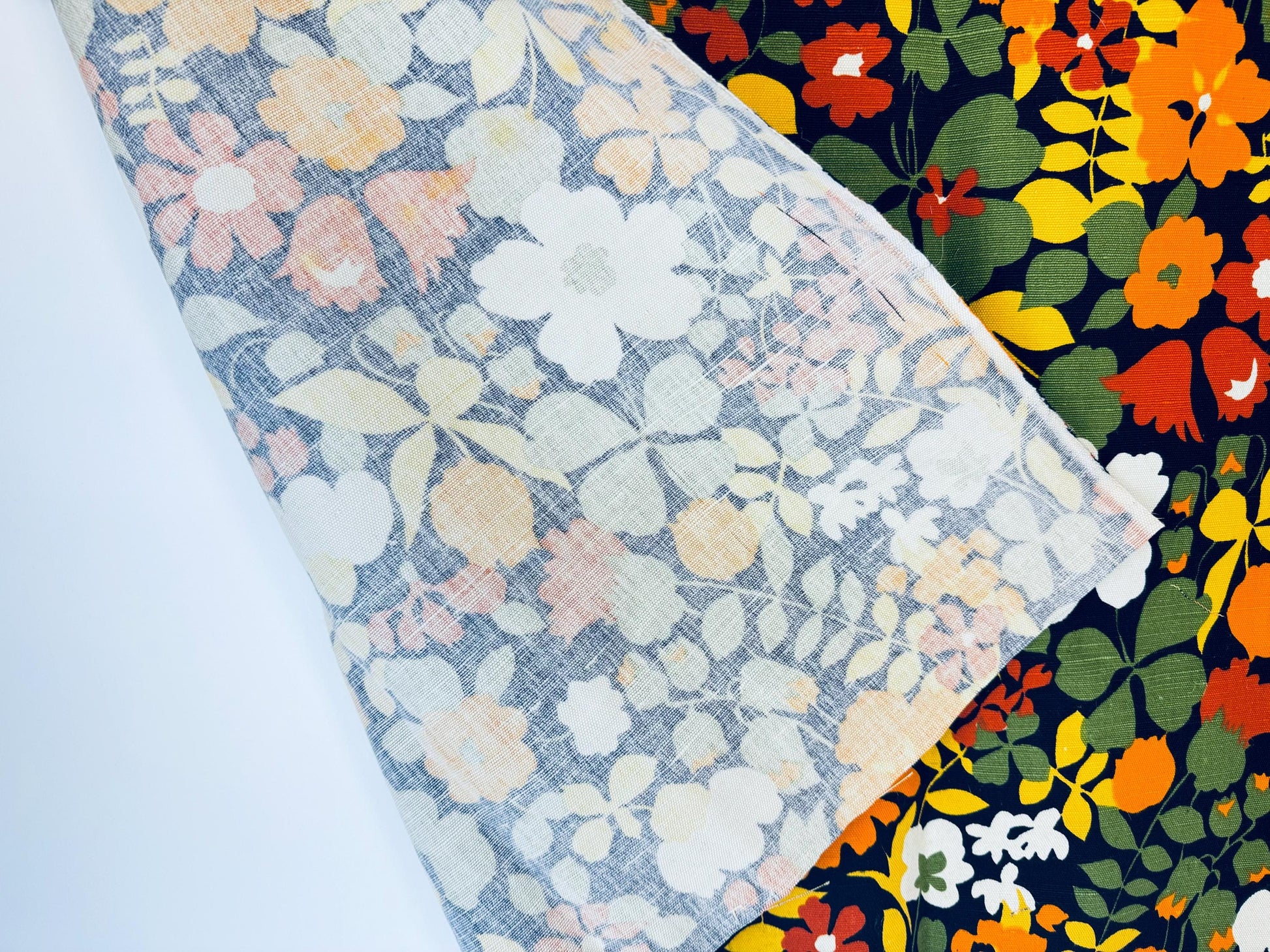 Product image for 'vintage bright contrasting large print floral print upholstery fabric material cuts sold separately' (view 08dbb8)