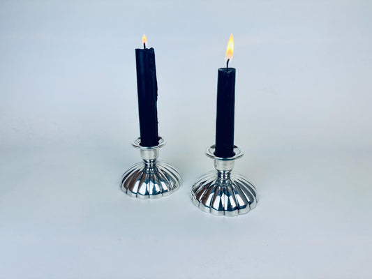 Product image for 'vintage oneida silver plated copper candlestick holders set of two' (view 8ad6d1)