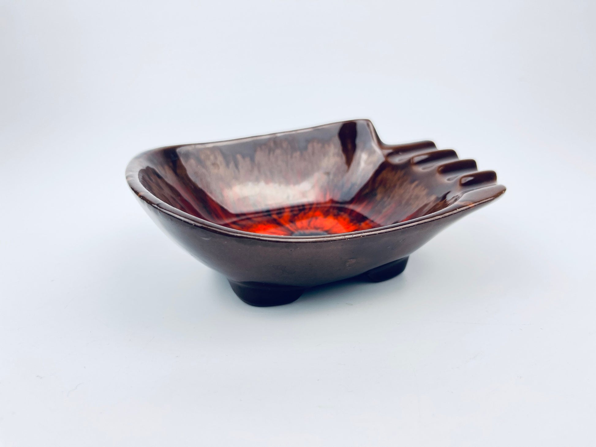 Product image for 'vintage mcmaster canada drip glazed red clay ashtray made in canada' (view fa9af8)