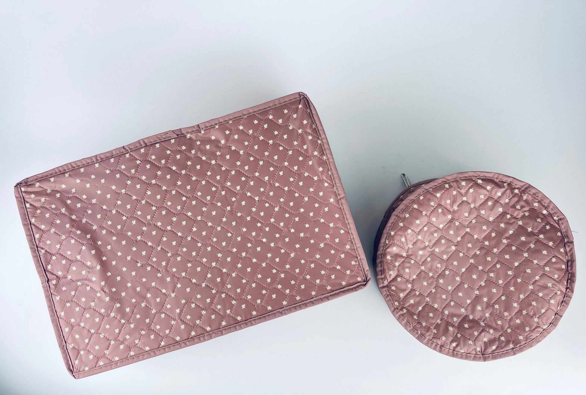 Product image for 'vintage purple beige collapsible quilted plastic china storage bags made in taiwan set of two 2' (view c339cc)