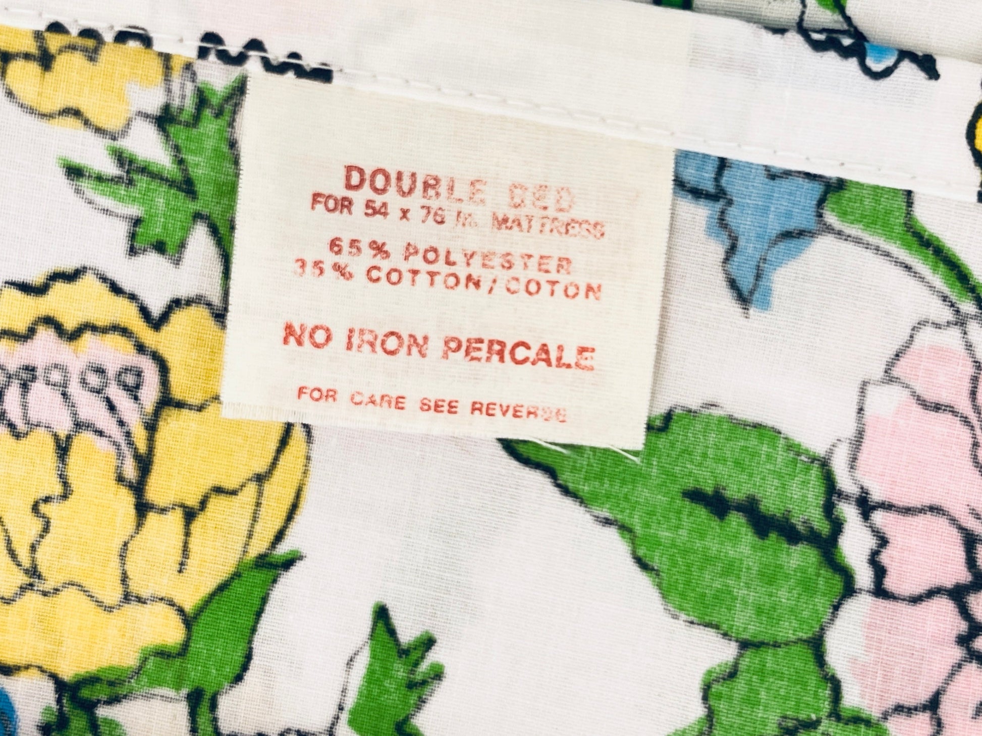 Product image for 'vintage spring mills twin double bedding set floral flat fitted sheet set 65 35 cotton polyester blend made in usa' (view a154d7)