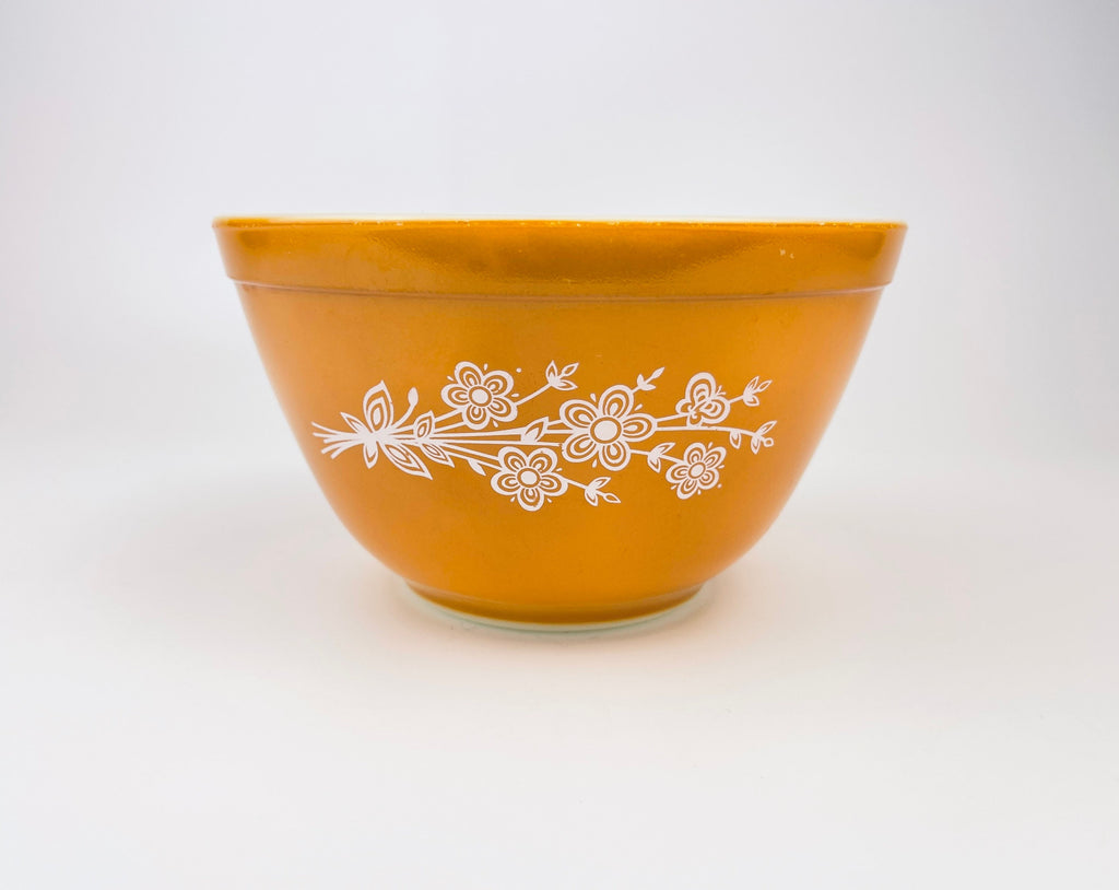 Product image for 'vintage butterfly gold pyrex mixing bowl 401 1 59 pt 750 ml' (view c60c18)