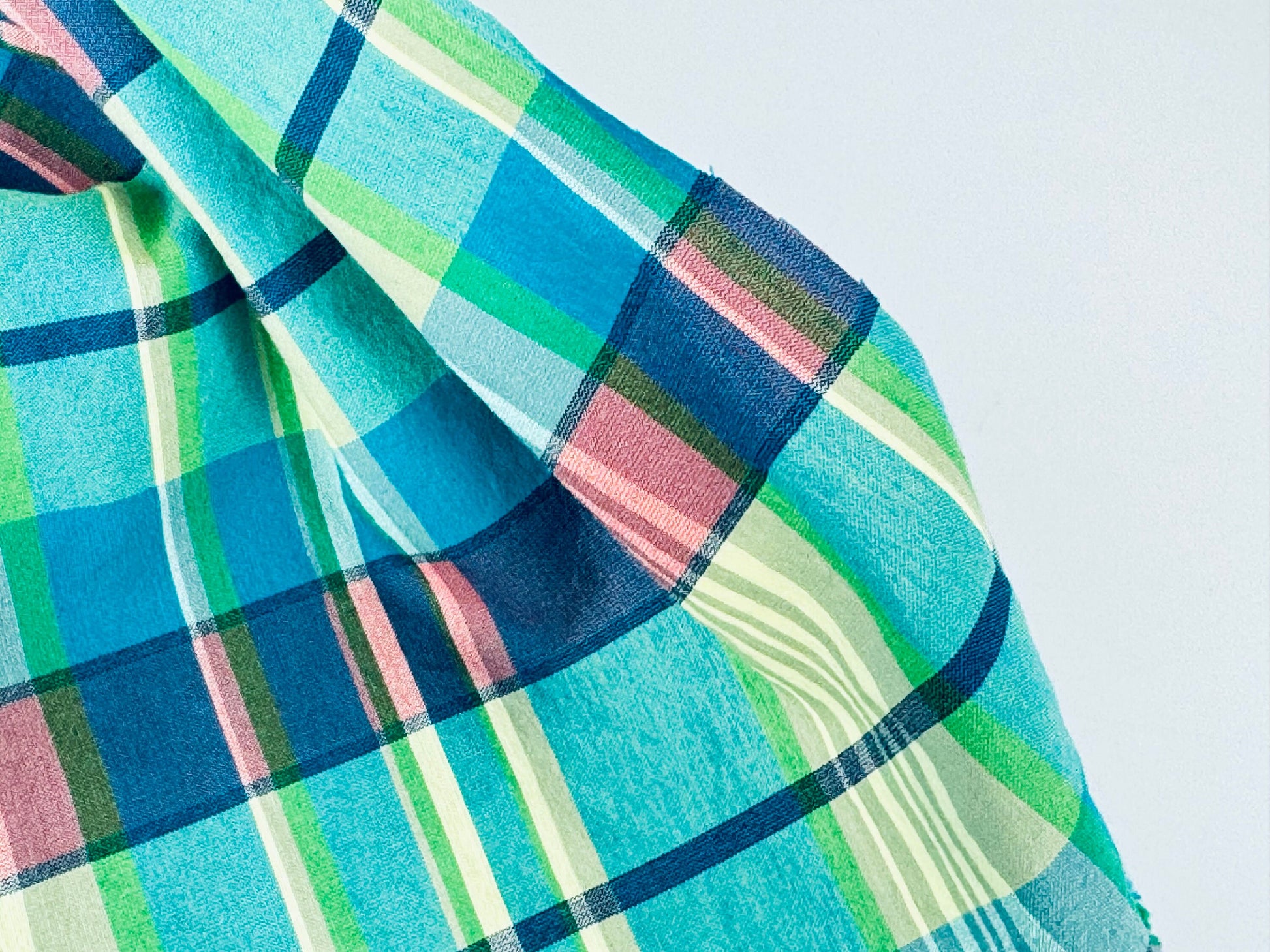Product image for 'vintage green blue plaid fabric material 78 x 108' (view abee84)