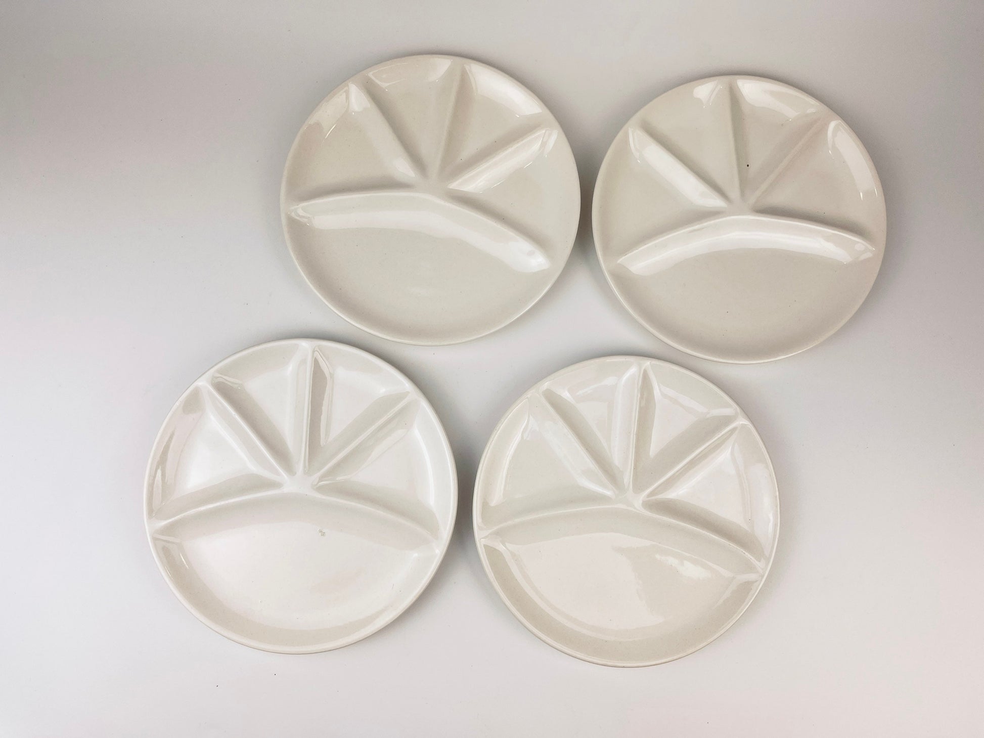 Product image for 'vintage 1970s white glazed ceramic fondue sushi plates set of 4' (view db1d58)