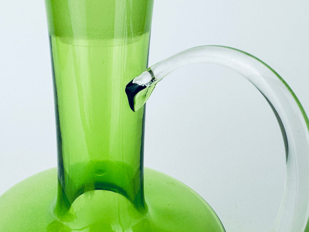 Product image for 'vintage mid mod bright green clear glass decanter pitcher barware gift' (view a88484)