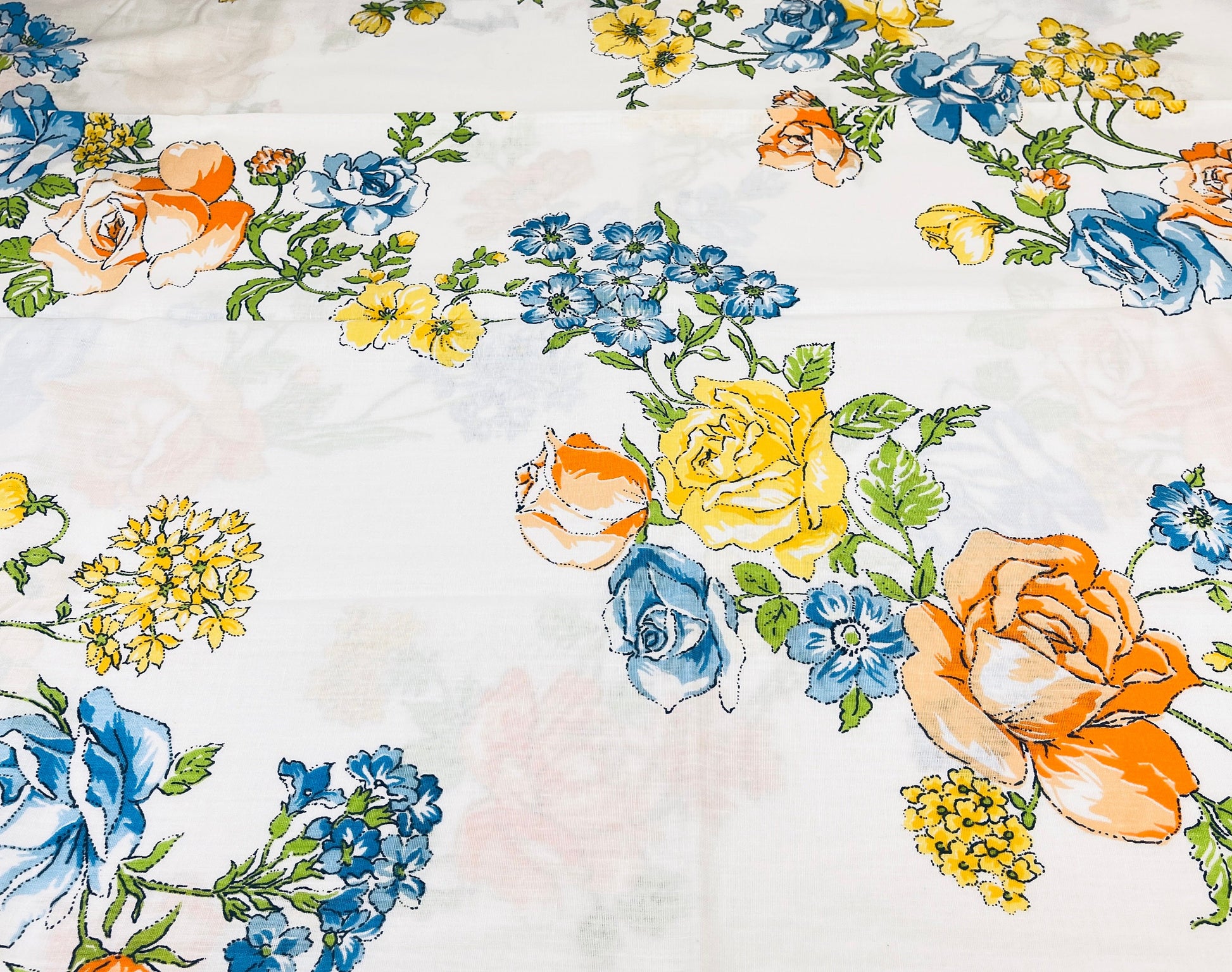 Product image for 'vintage elegance standard floral pillow cases set of two 2 50 50 cotton polyester blend made in canada new old stock nos' (view f0f538)