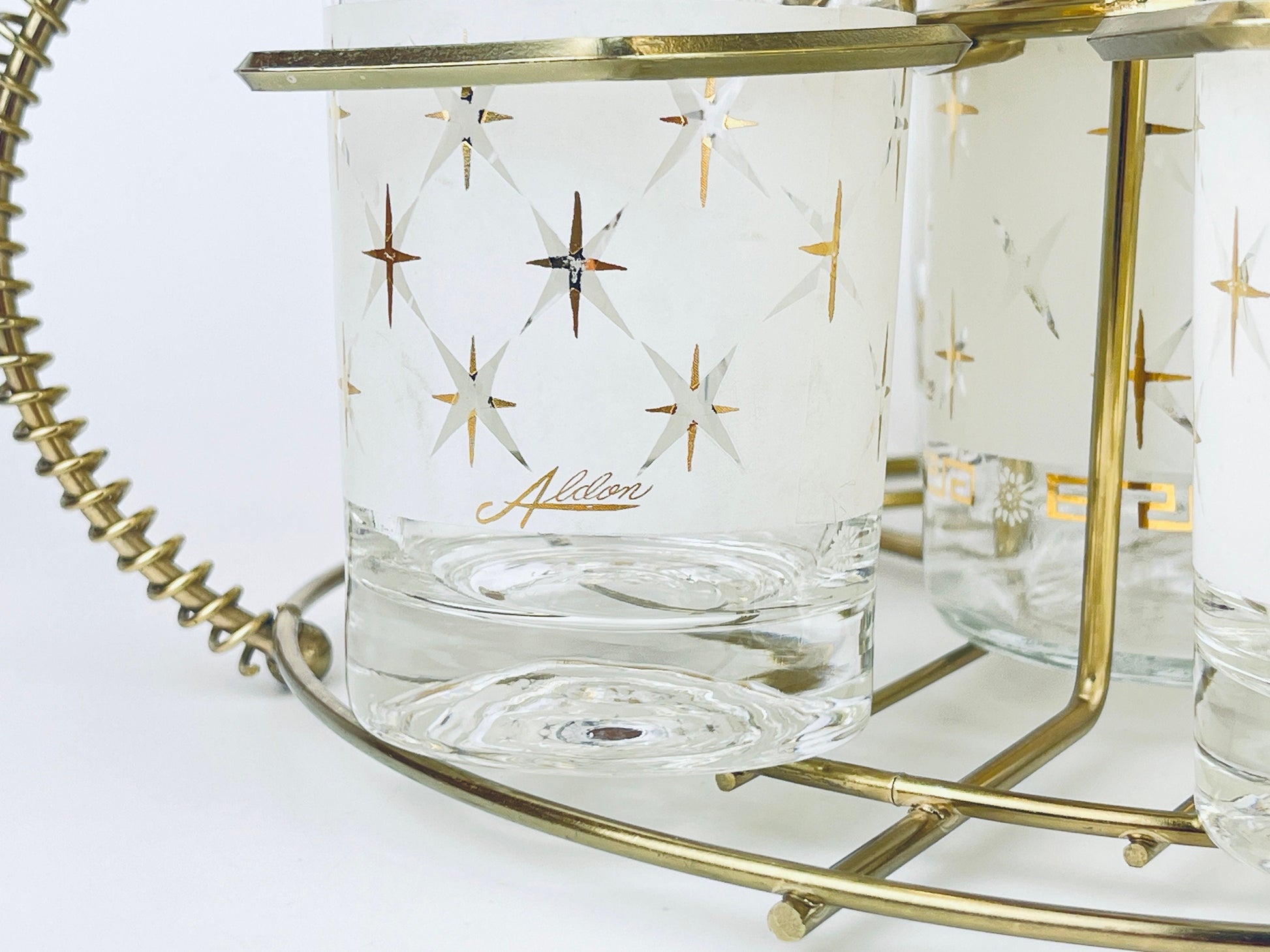 Product image for 'vintage rare aldon frosted white gold grecian gold atomic pattern barware set decanter six glasses barware gift' (view d063c3)