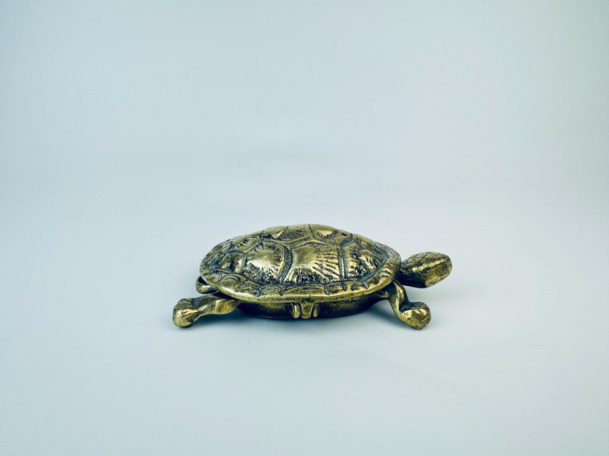 Product image for 'vintage solid brass turtle lidded trinket dish attractive aged metal patina' (view 741246)