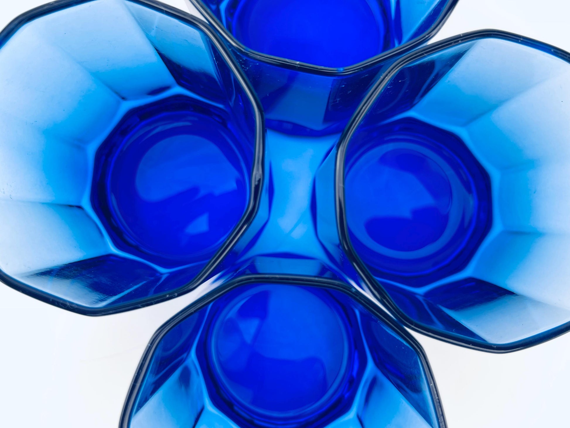 Product image for 'vintage cobalt blue drinking glasses set of four 4 decagonal geometric design' (view 5e62f2)