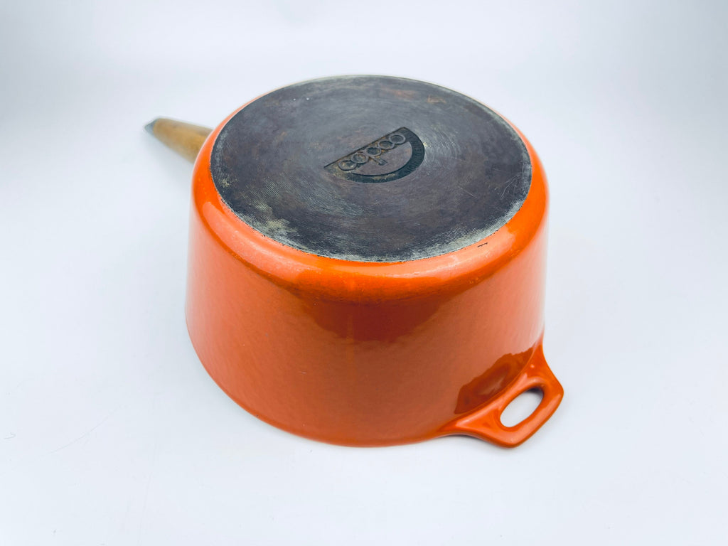 Product image for 'vintage copco ombre orange cast iron pot michael lax design made in denmark' (view 15a5d7)